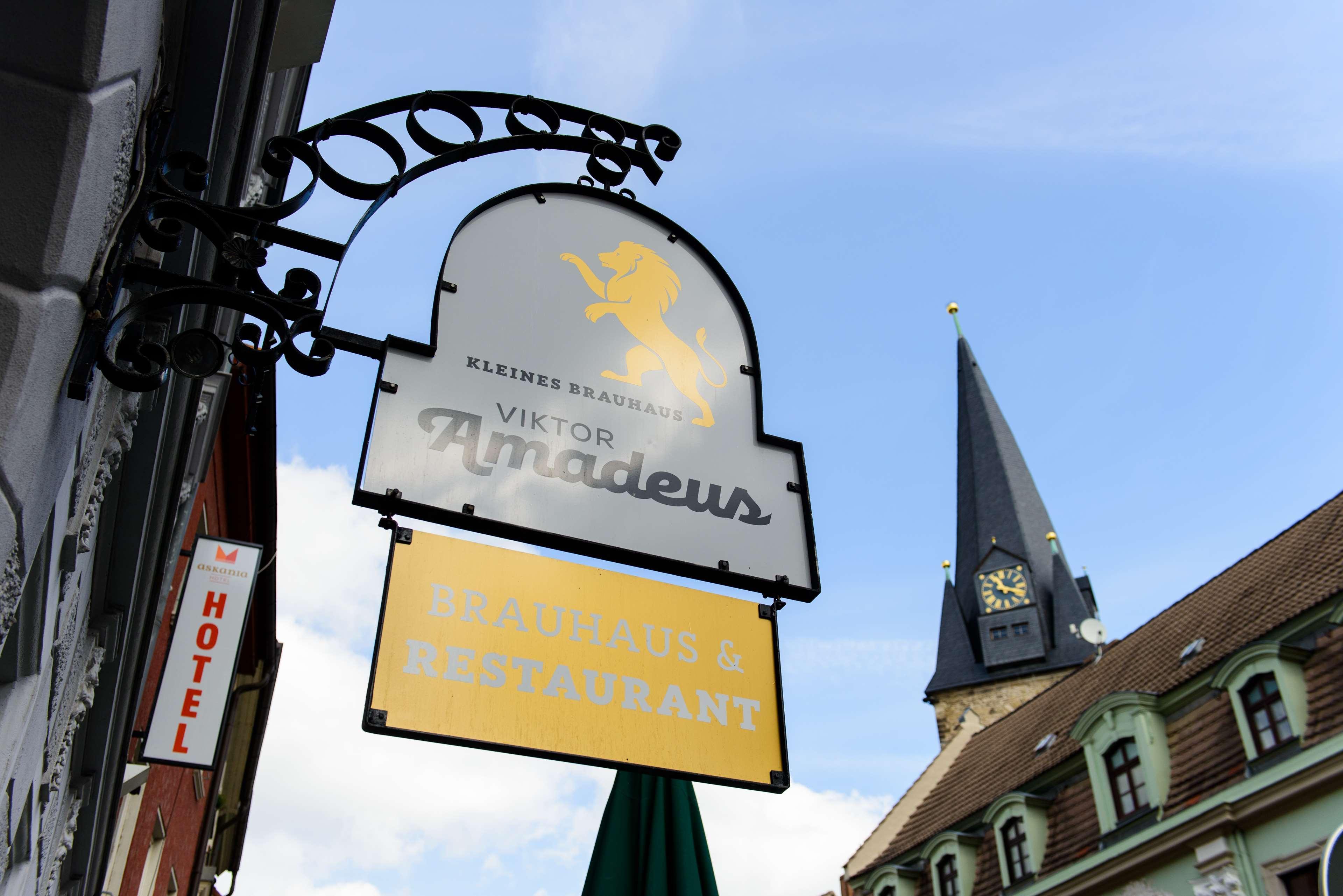 Askania Hotel & Brauhaus ベルンブルク エクステリア 写真