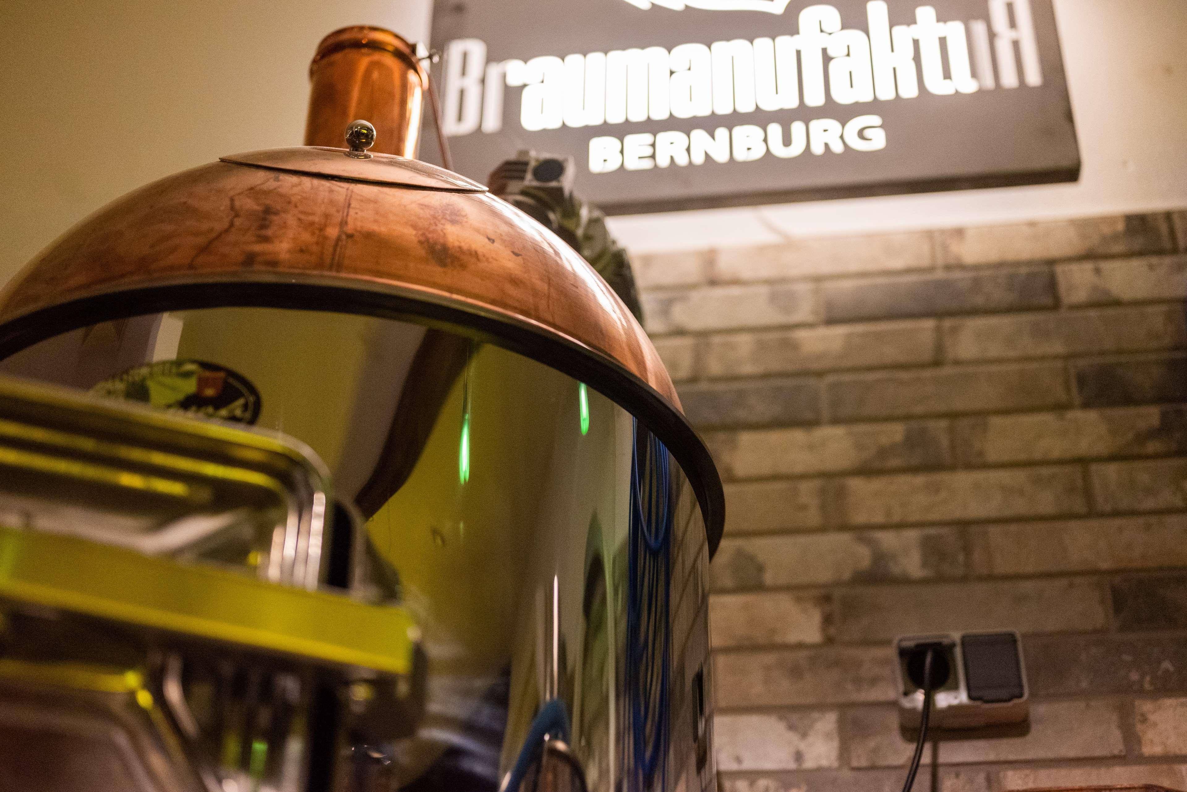Askania Hotel & Brauhaus ベルンブルク エクステリア 写真